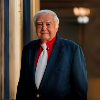 Portrait of Eli Miller, Broker-Associate